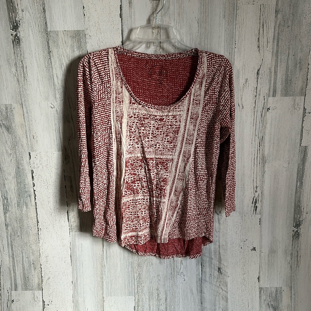 AA16 red tan pattern tee lucky brand small sm a